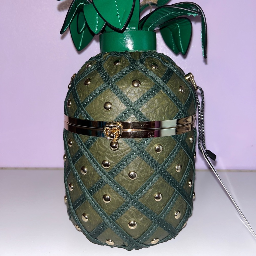 COPY - Ladies Pineapple Handbag, NWT🔥🔥🔥🔥ONLY GREEN  left 🍍